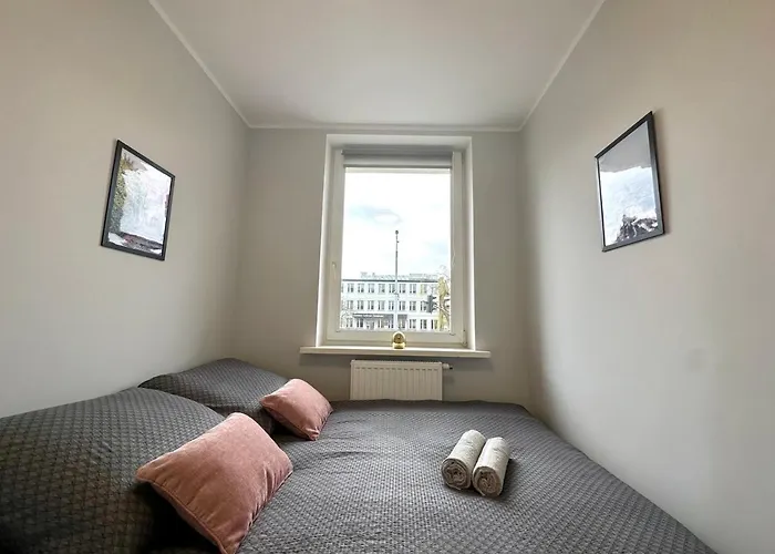 Mmrent Florence Room